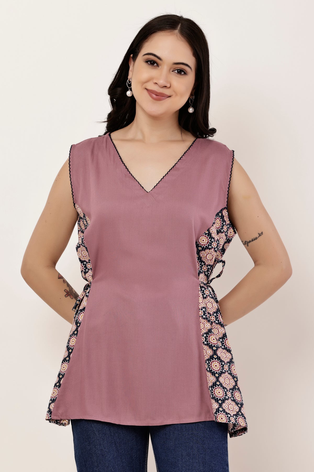 'V neck Cotton Side Tassels Top