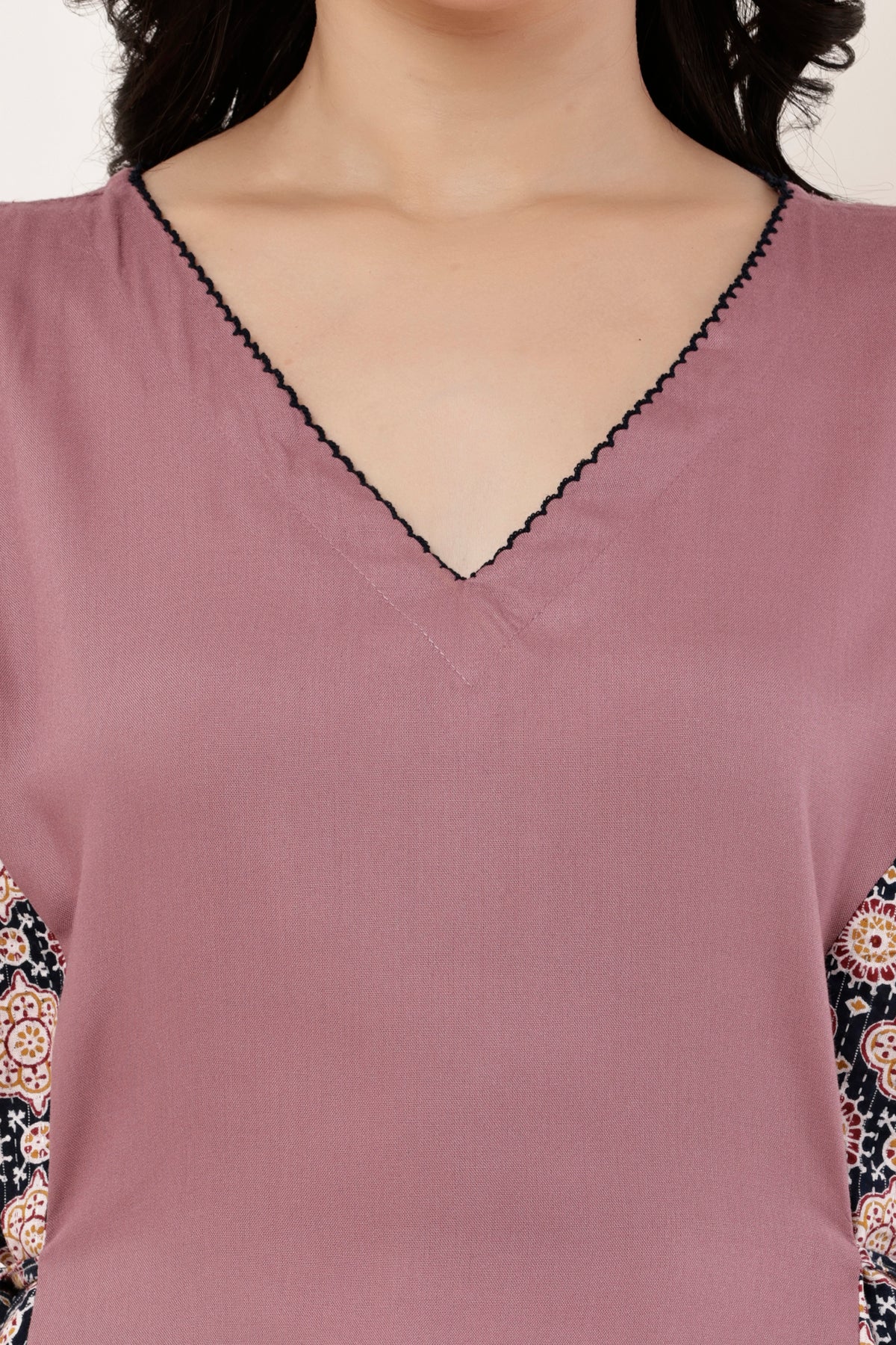 'V neck Cotton Side Tassels Top