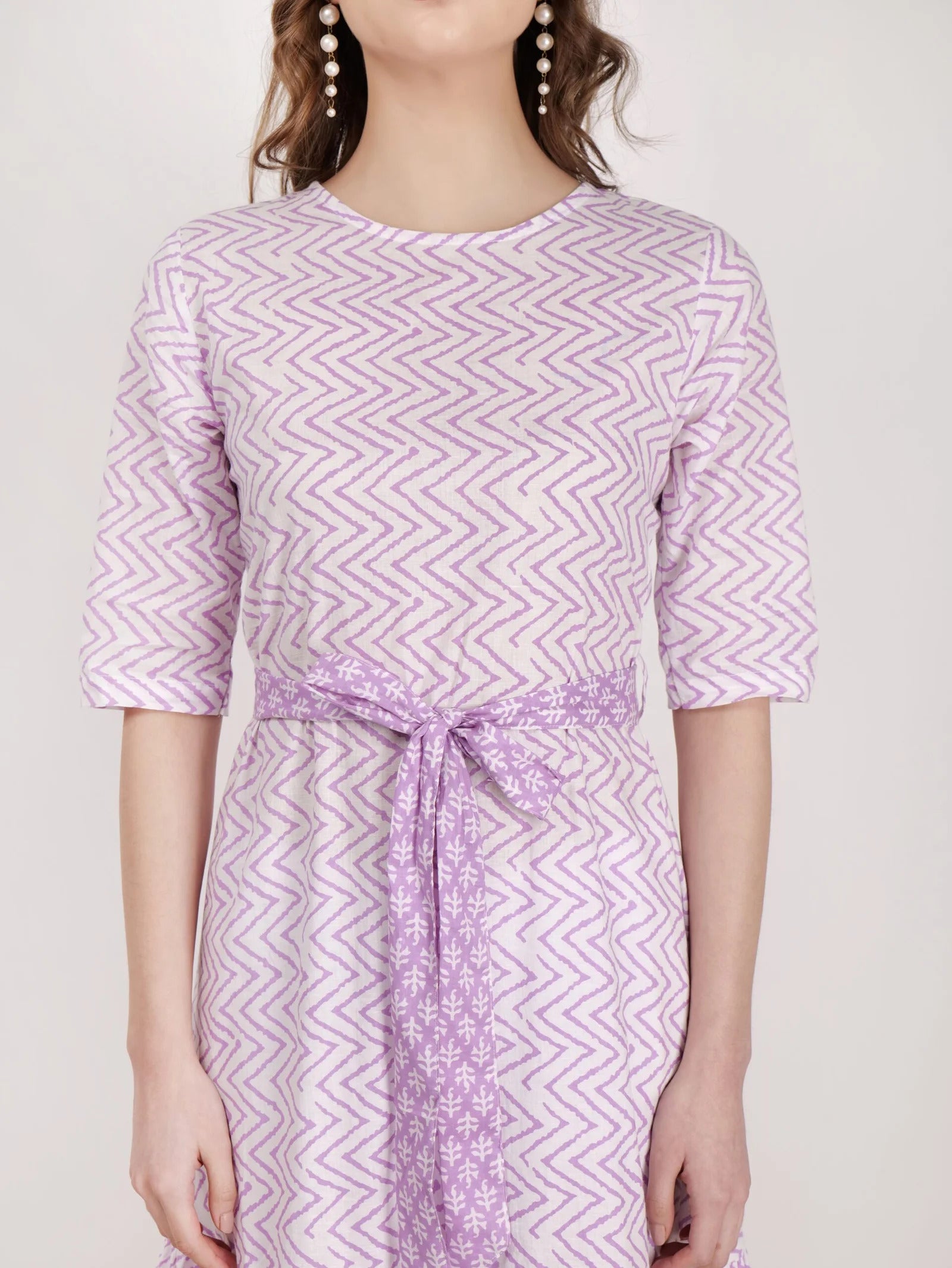 Zig zag Purple Long Dress Close Neck Pose