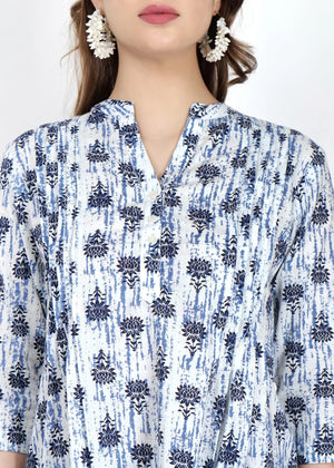 Indigo Lotus Print Short Kurta Neck Pose