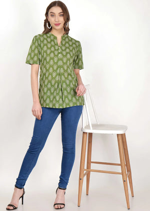 Green Box Style Complete Look Main Pose