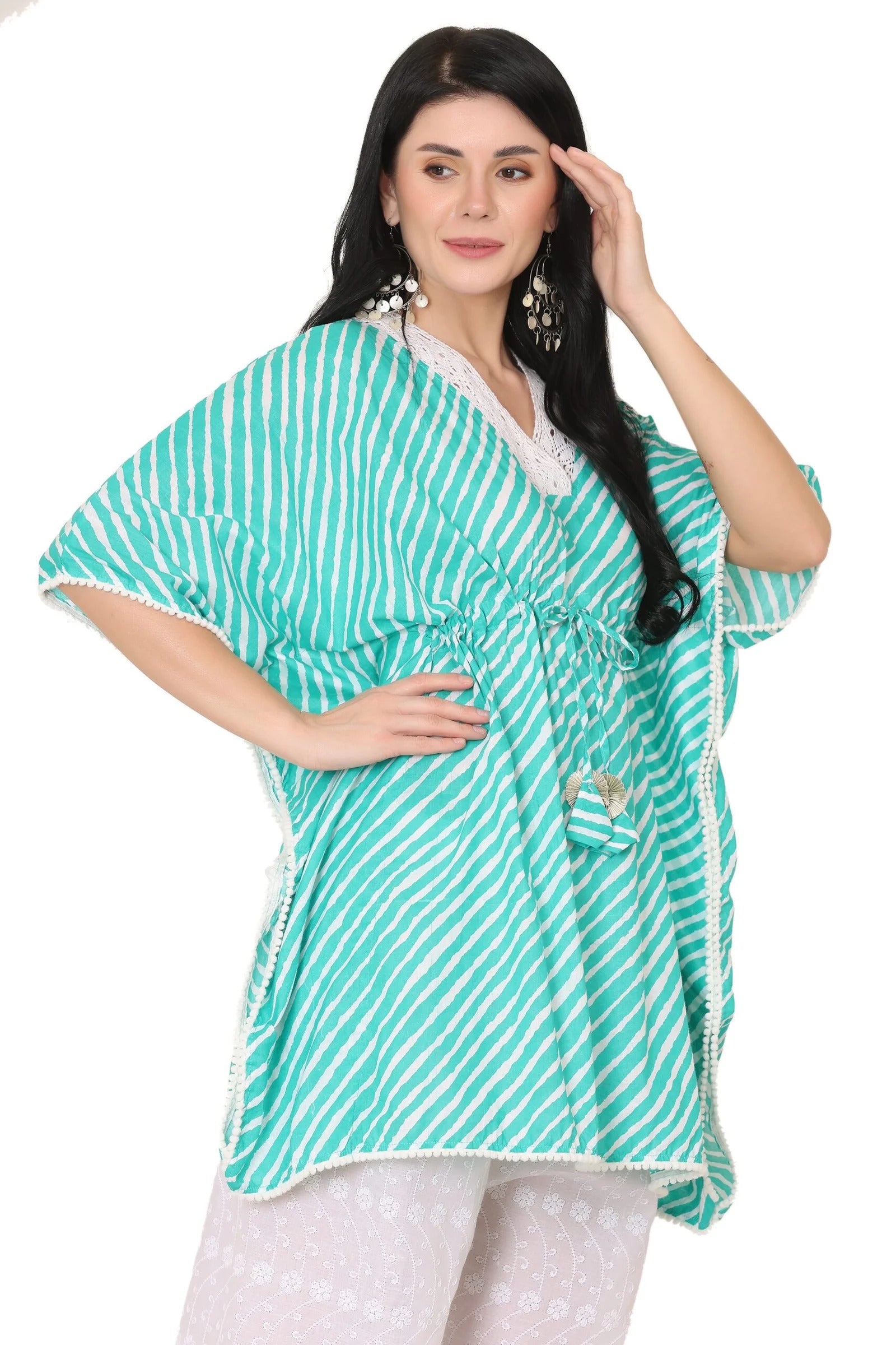 Kaftan Side Pose