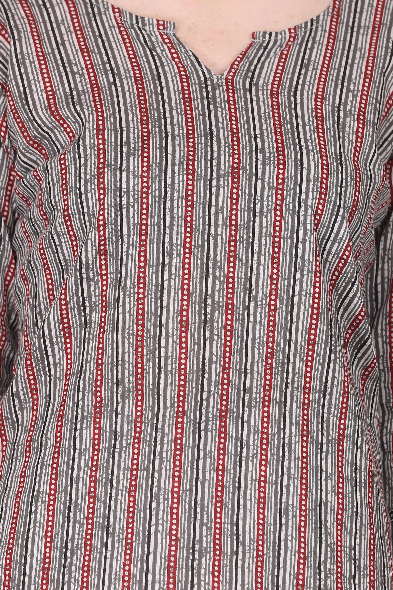 Grey Line close Neck Pose