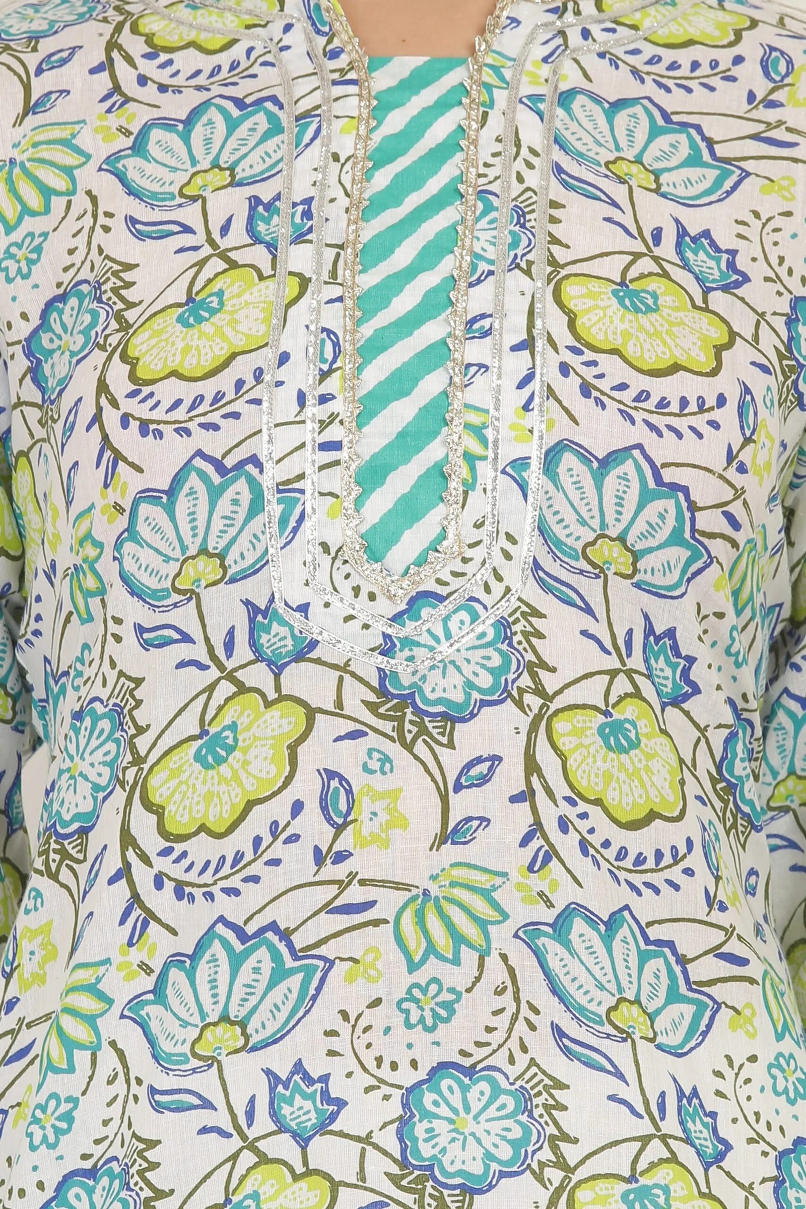 Neck Pose Close Up 2