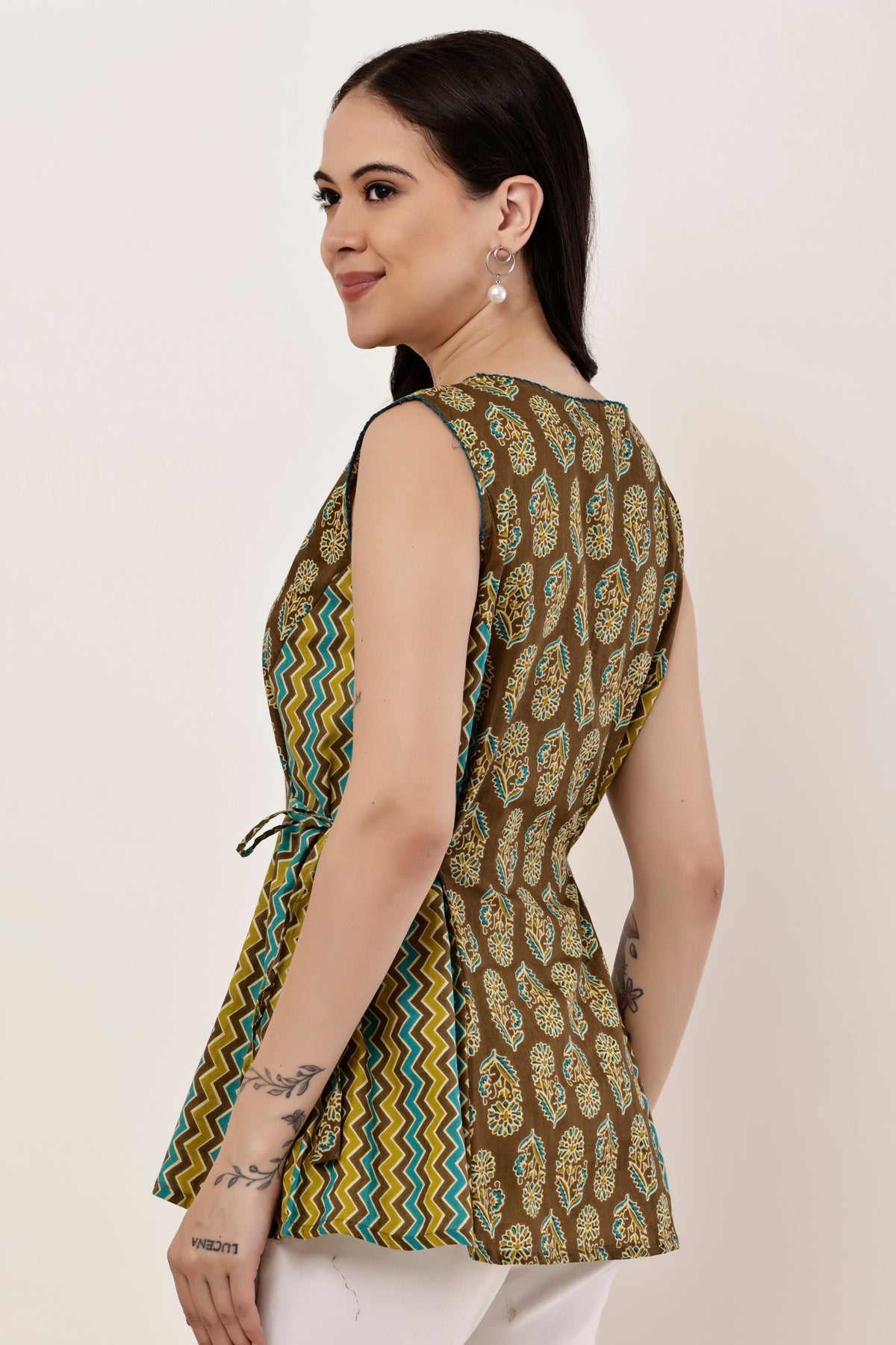 'V neck Cotton Side Tassels Top