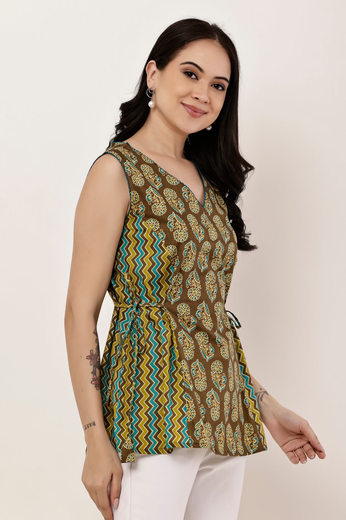 'V neck Cotton Side Tassels Top