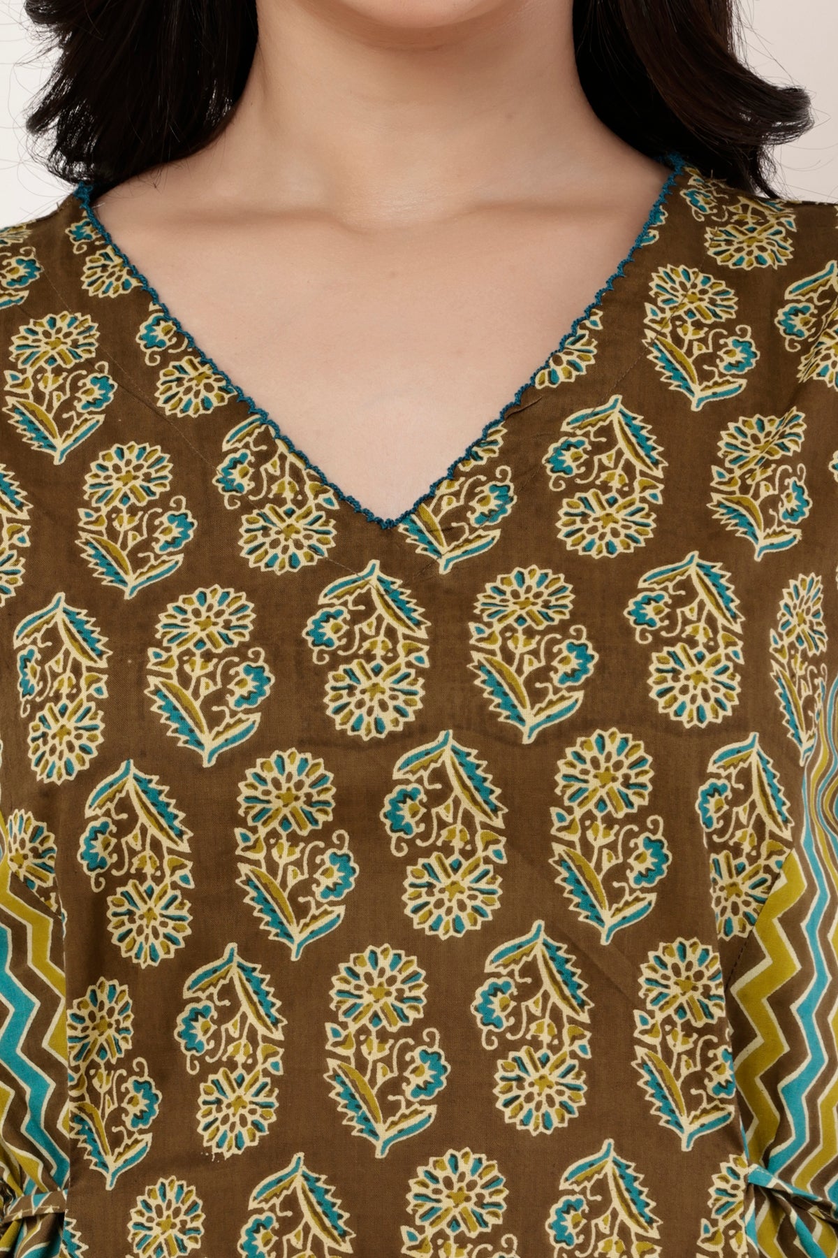 'V neck Cotton Side Tassels Top