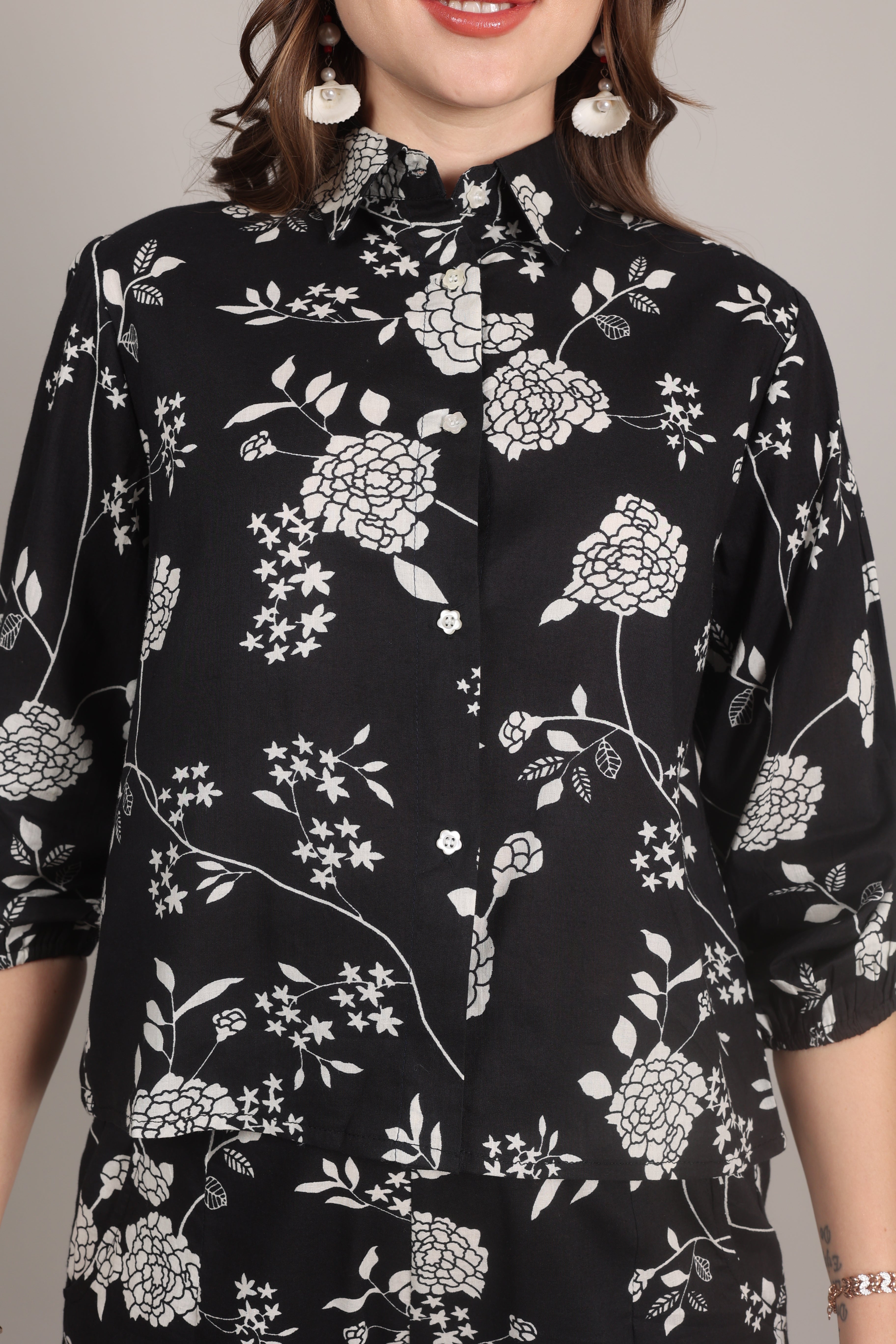 Shirt Collar Crop Top