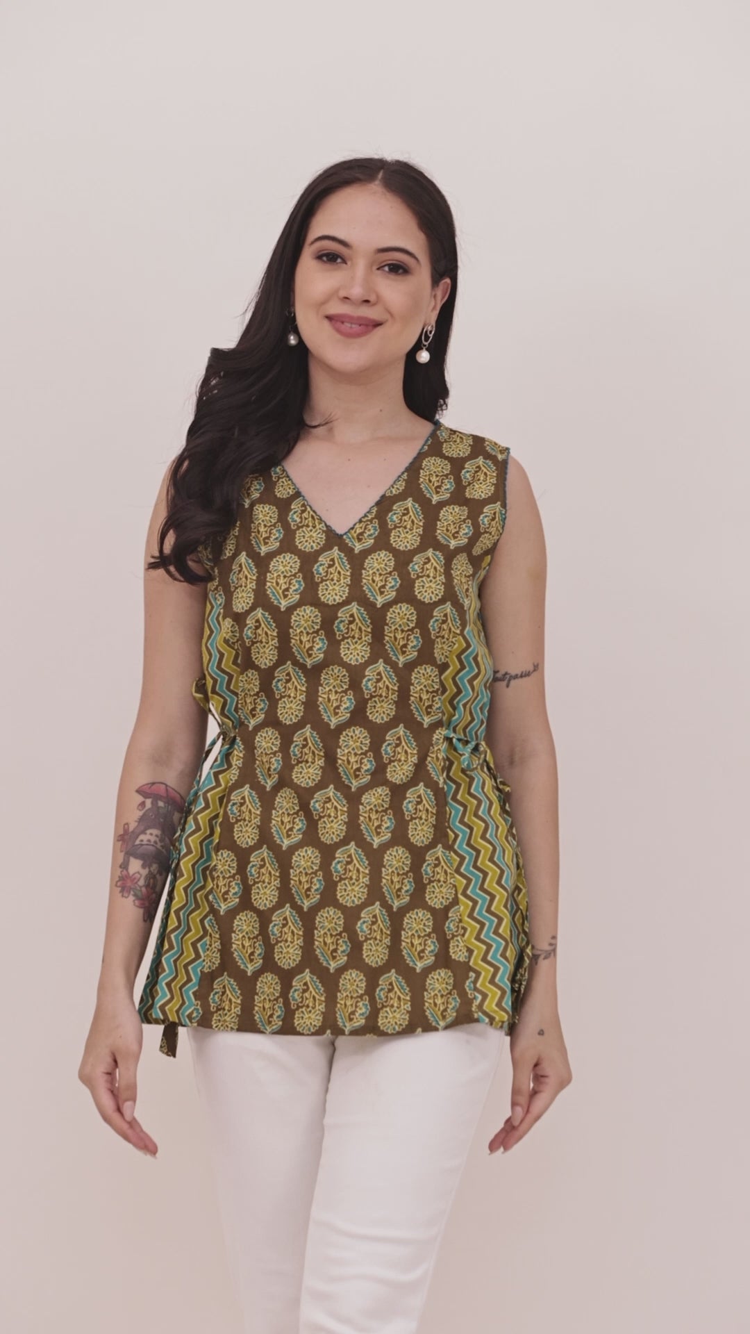 'V neck Cotton Side Tassels Top